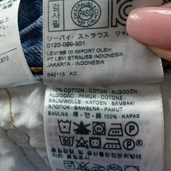 Levi’s 501 High Raw Cut Off Shorts - Picture 7 of 10